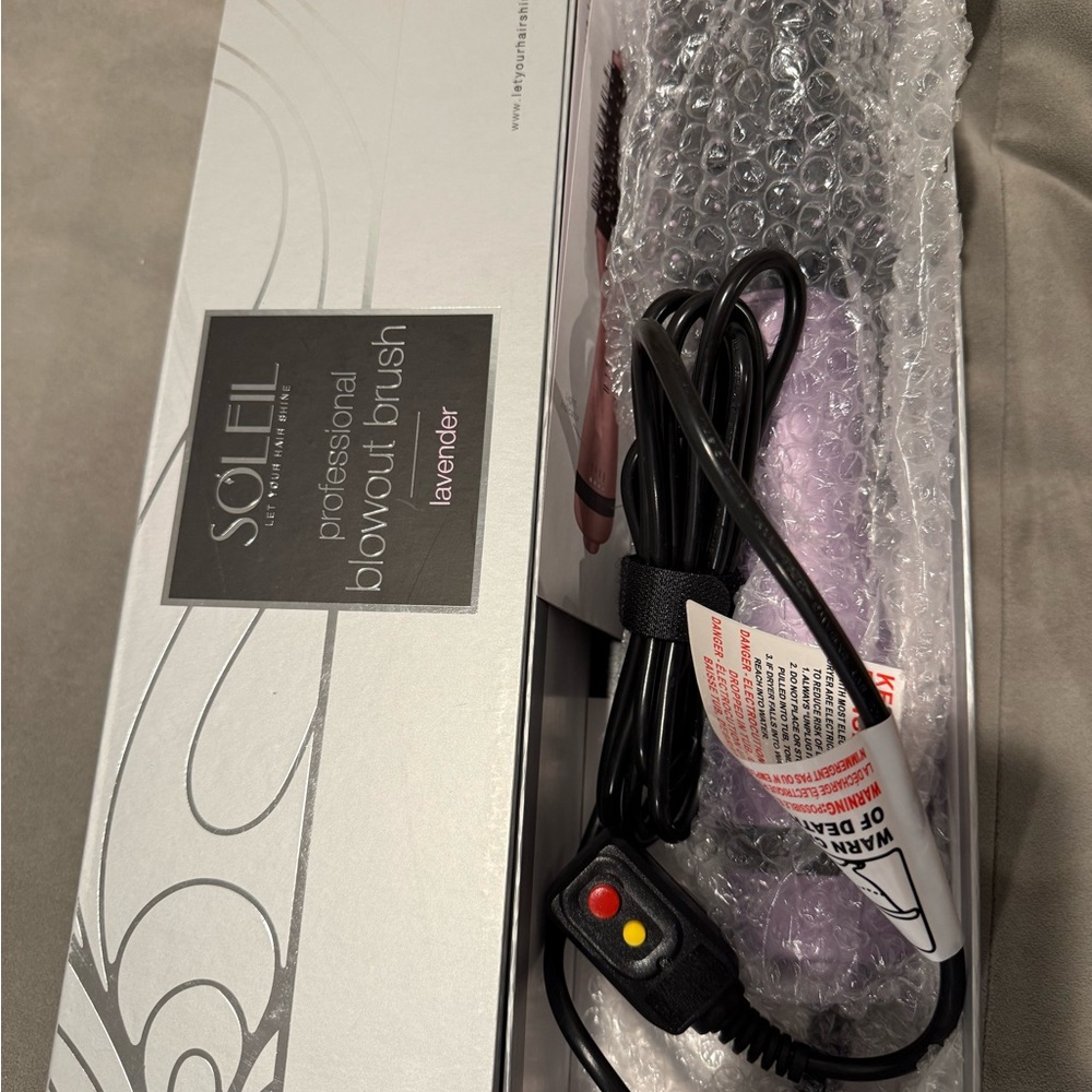 Soleil Lavender Blowout Brush
